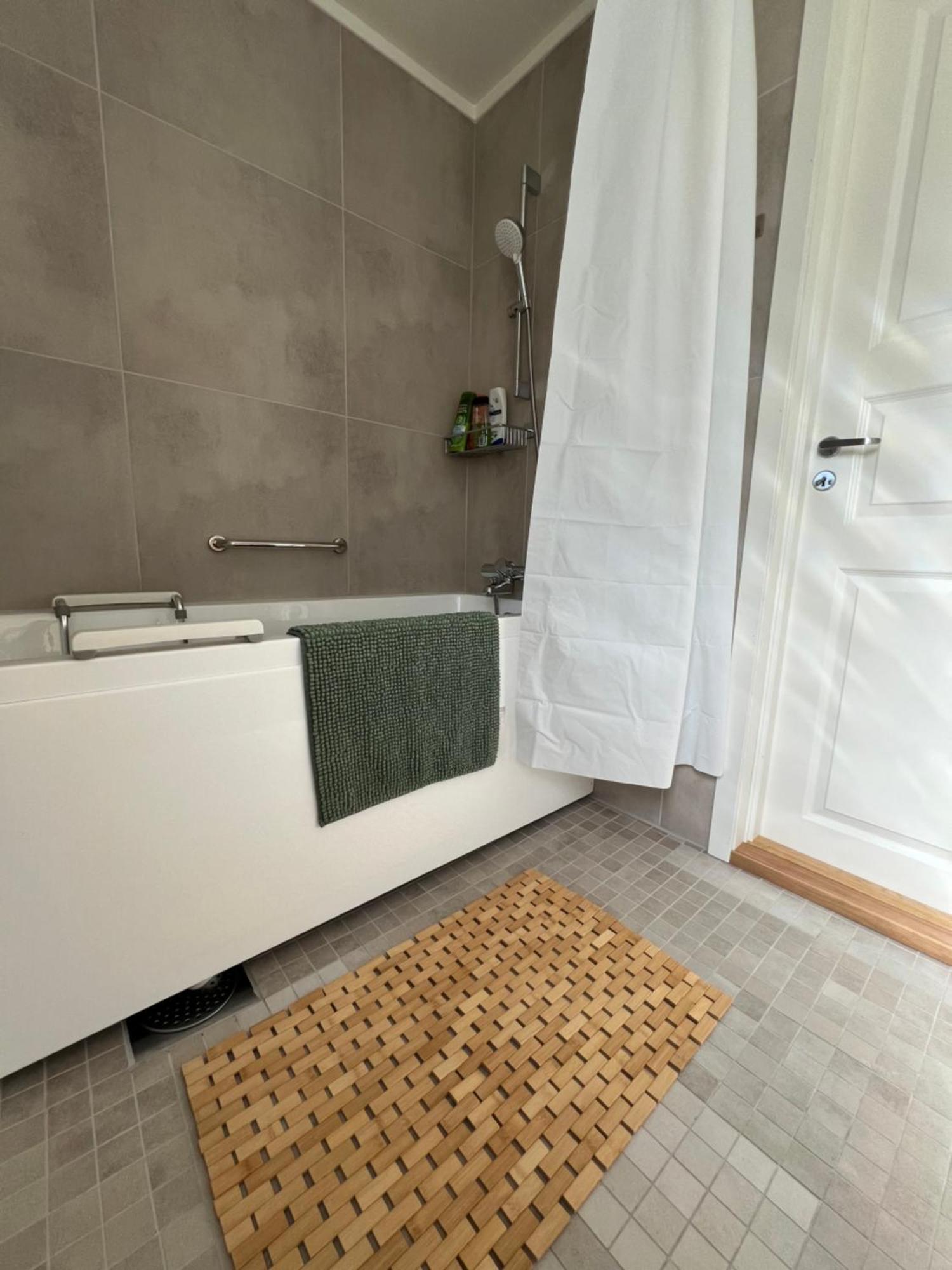 Tromso Arctic Villa With Free Parking Exterior photo