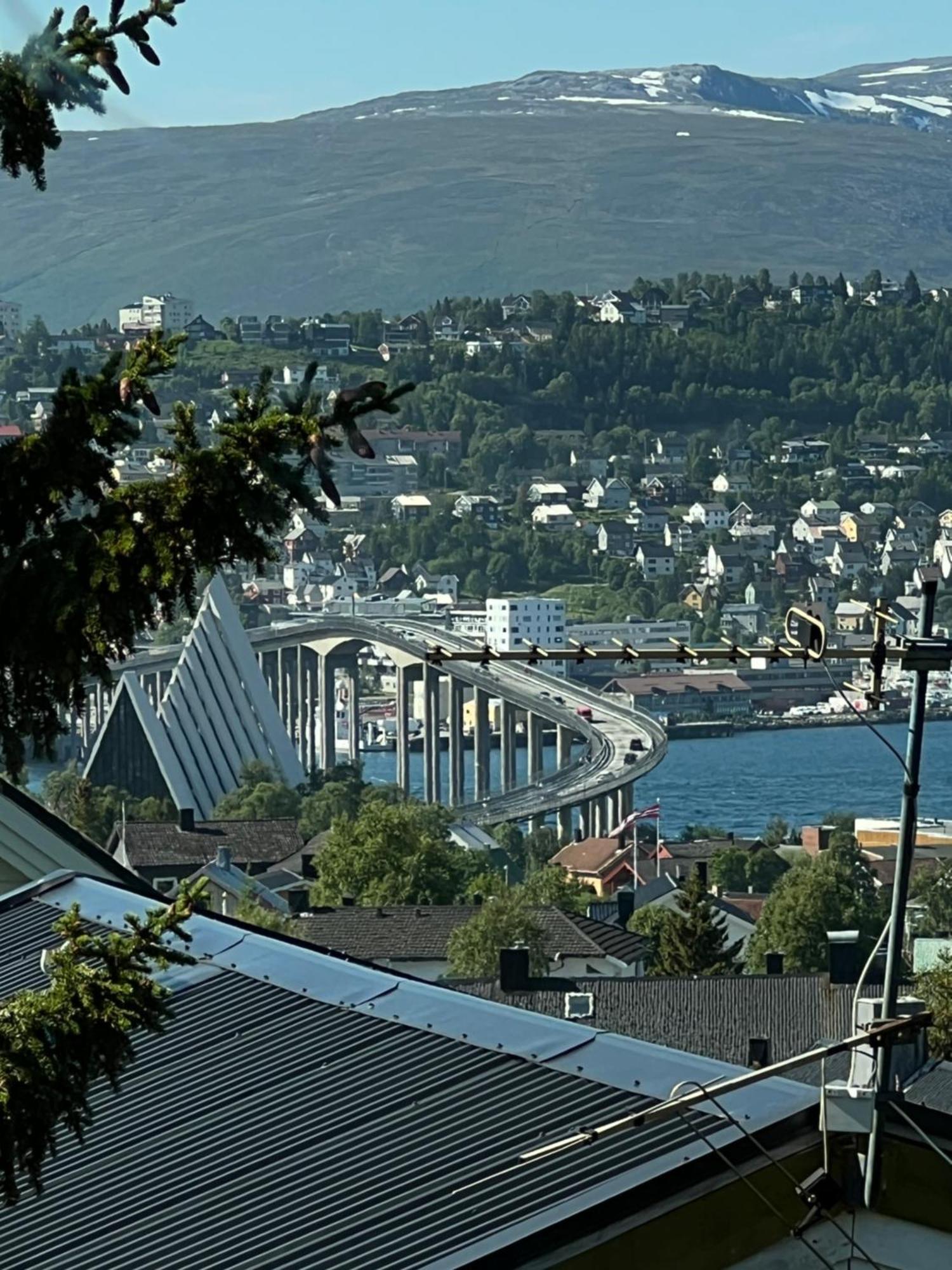 Tromso Arctic Villa With Free Parking Exterior photo